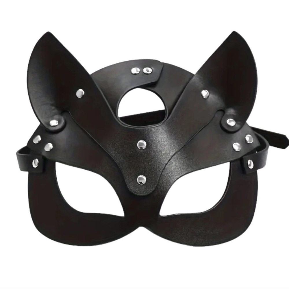 Black Faux Leather Cat Mask Metal Rivets Back Strap  New